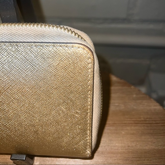 Michael Kors Gold Wallet - Picture 4 of 13